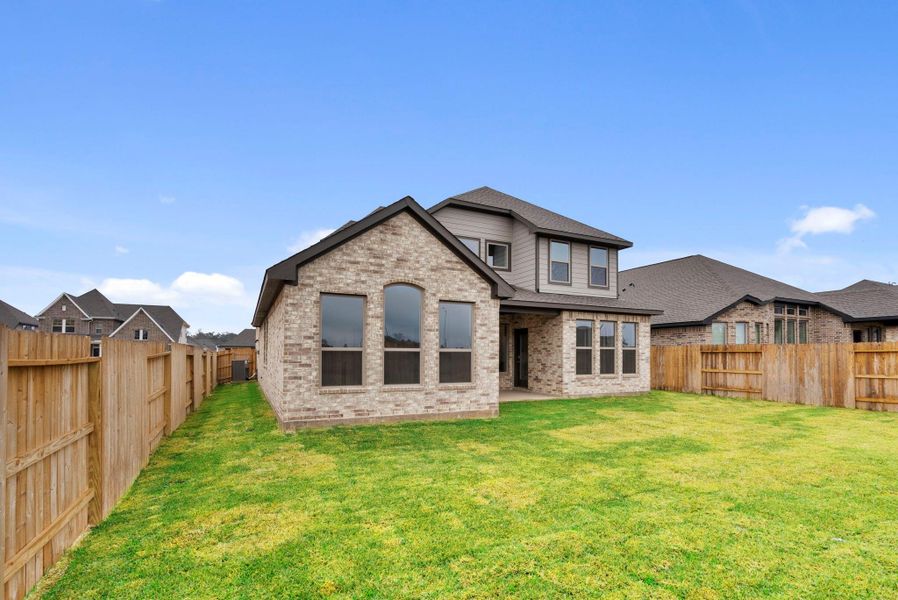 Exterior details and patio area of a home in Escondido, Magnolia (Image 3).