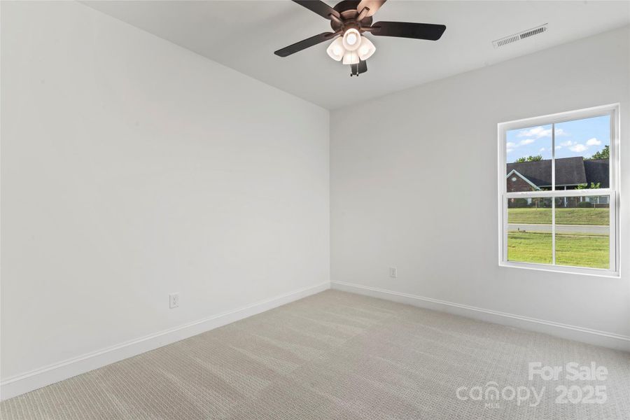 Spacious, unfurnished interior of a new home in , Harrisburg (Image 18).