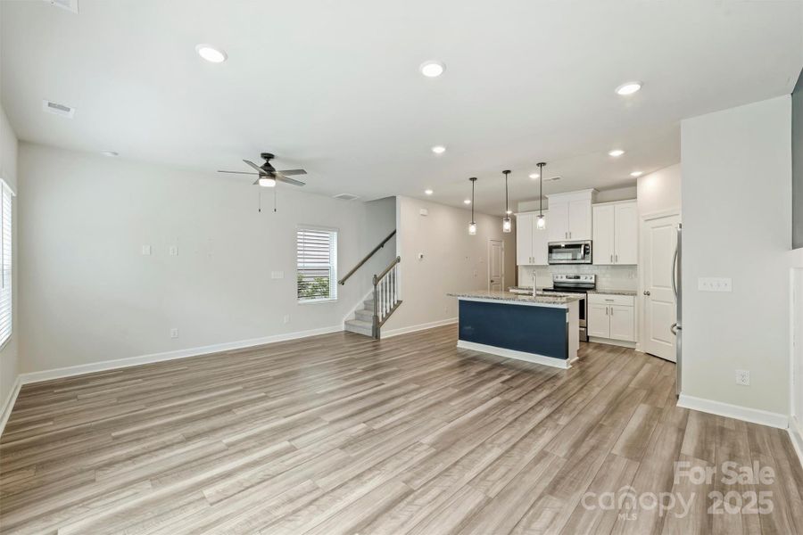 Image 27 of a home in . Image 27 of a home in .