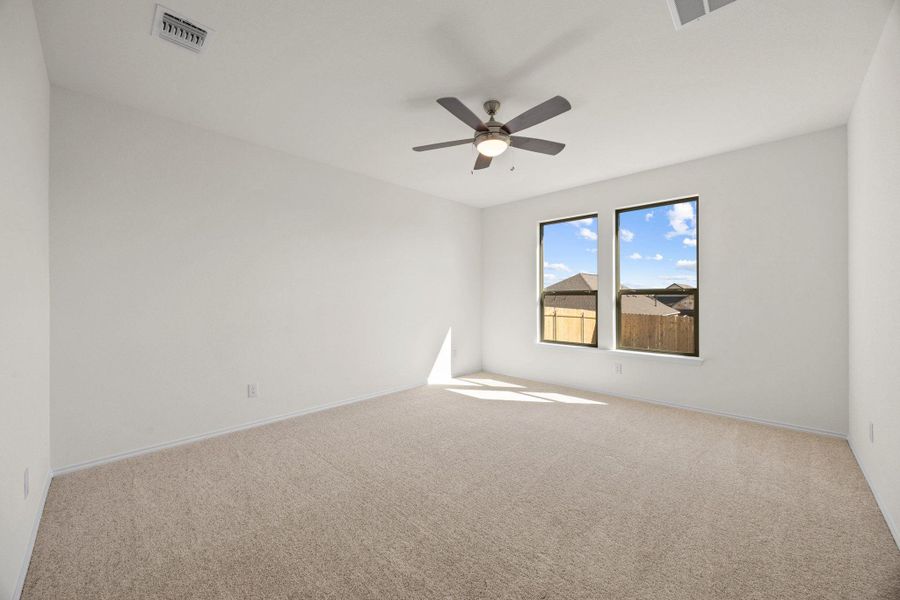 Spacious, unfurnished interior of a new home in Salerno - Classic Collection, Round Rock (Image 29).