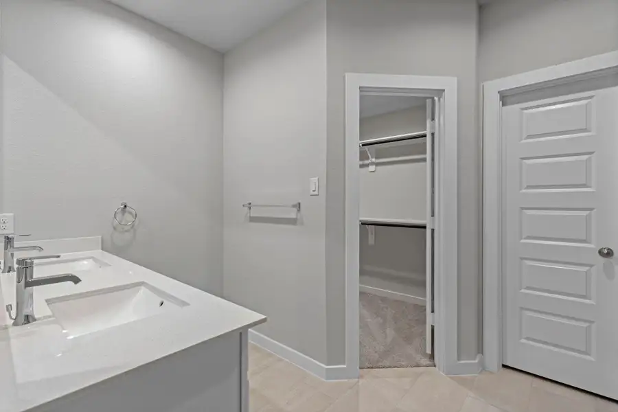 Furnished interior view inside a new home in Beacon Hill, Waller (Image 5). Furnished interior view inside a new home in Beacon Hill, Waller (Image 5).