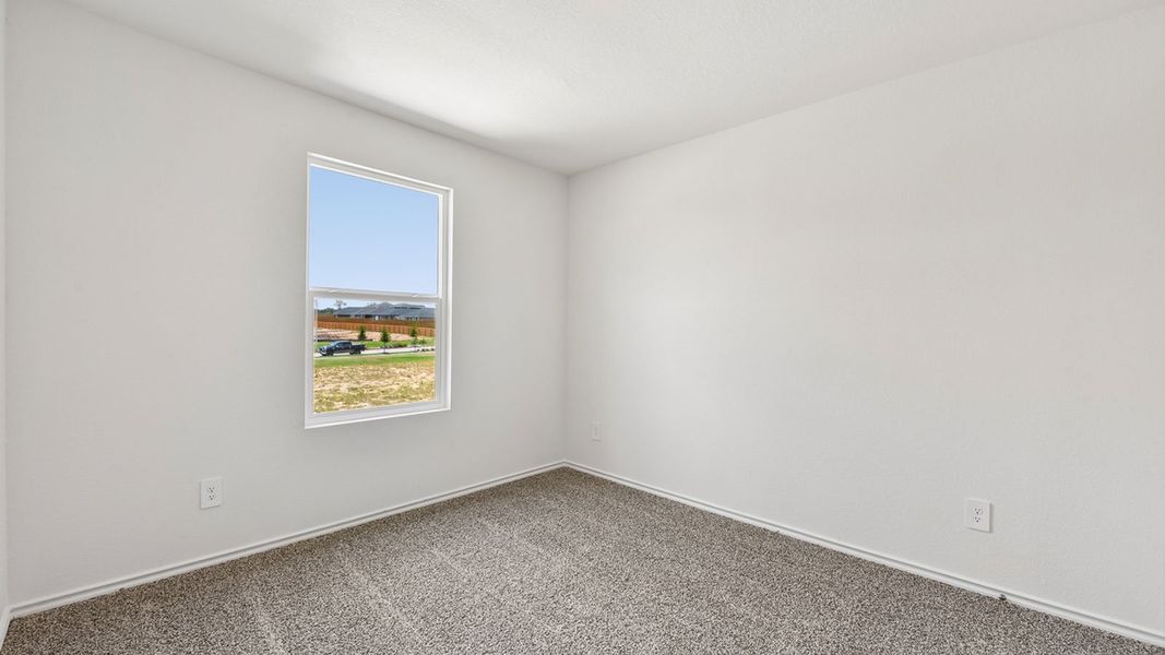 Spacious, unfurnished interior of a new home in Valverde, Bastrop (Image 34).