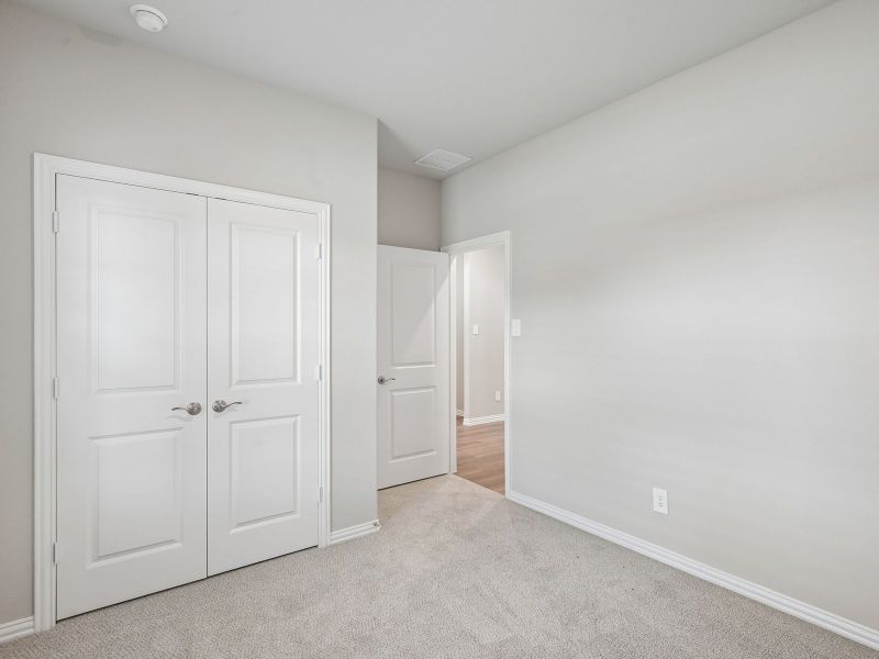 Spacious, unfurnished interior of a new home in Parks at Foster Crossing - Signature Series, Anna (Image 15). Spacious, unfurnished interior of a new home in Parks at Foster Crossing - Signature Series, Anna (Image 15).