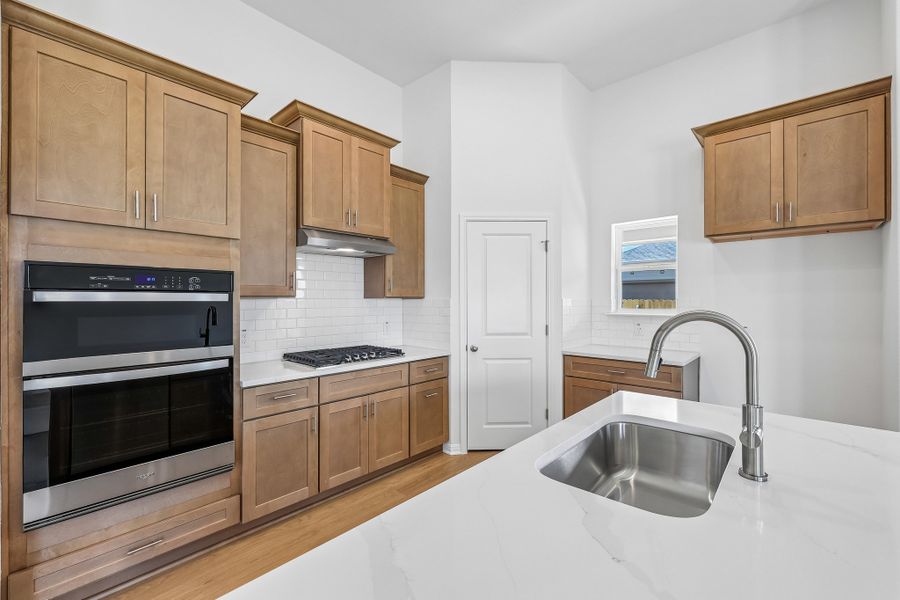 Furnished interior view inside a new home in Porter Country, Buda (Image 6).