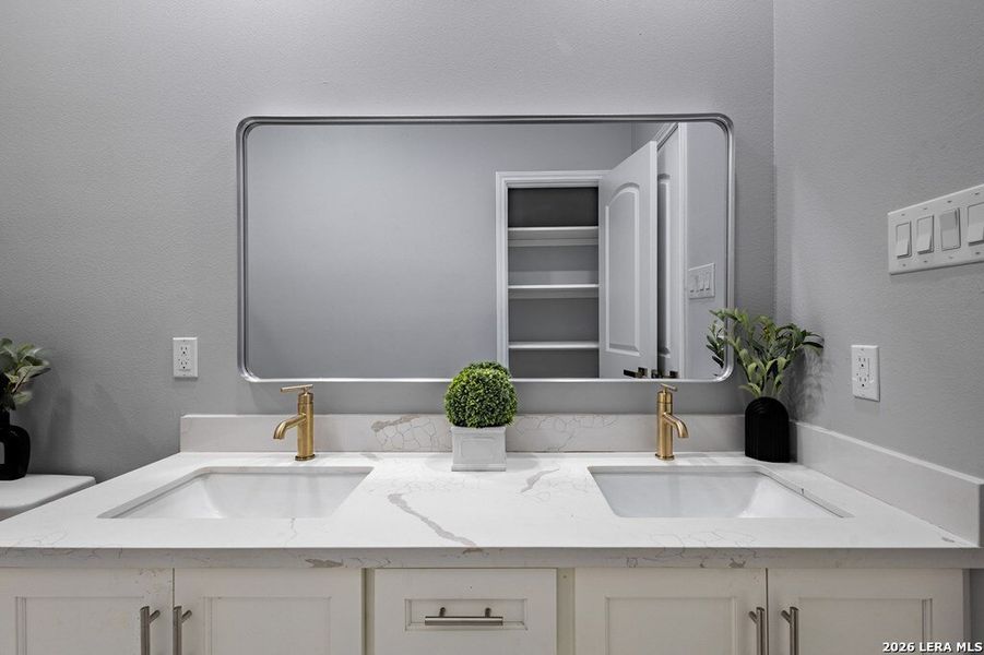 Furnished interior view inside a new home in , Eagle Pass (Image 9).