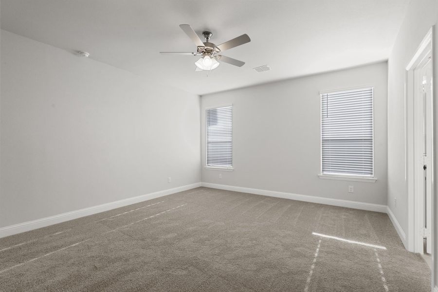 Representative unfurnished interior of a home built from the Garrison I by Cheldan Homes in Stoneview, Glen Rose (Image 51).