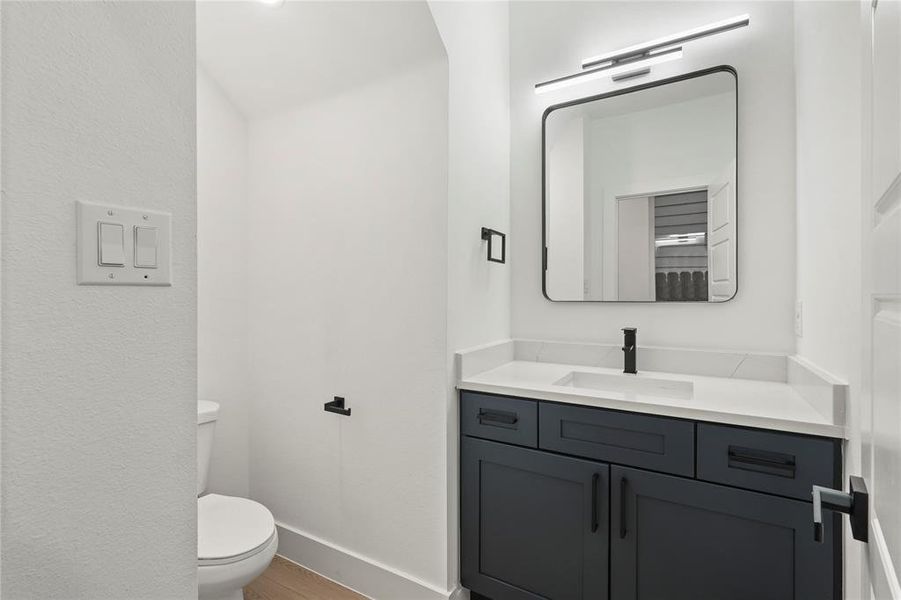 Furnished interior view inside a new home in , Dallas (Image 7).