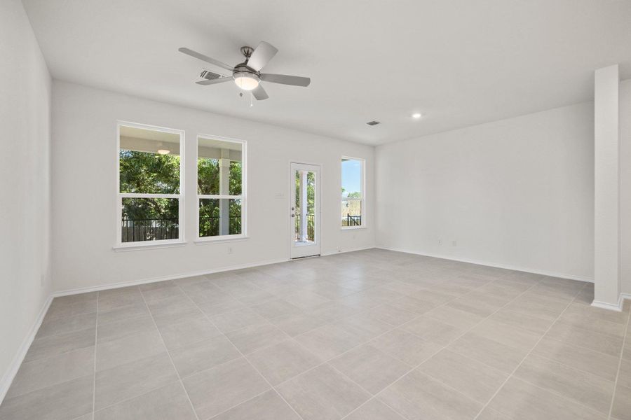 Spacious, unfurnished interior of a new home in Sonterra - Cool Water, Jarrell (Image 17).