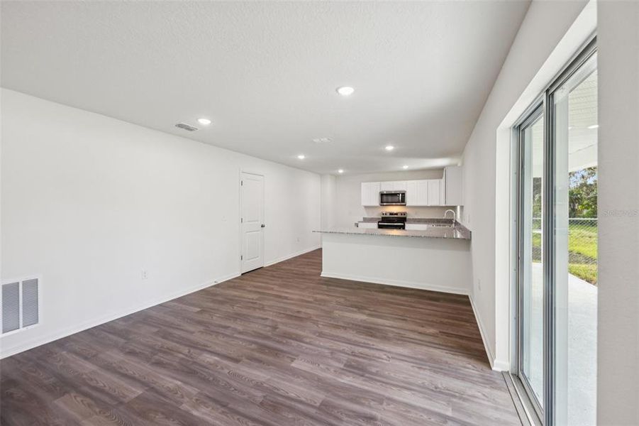 Spacious, unfurnished interior of a new home in Sable Run, Ocala (Image 29). Spacious, unfurnished interior of a new home in Sable Run, Ocala (Image 29).