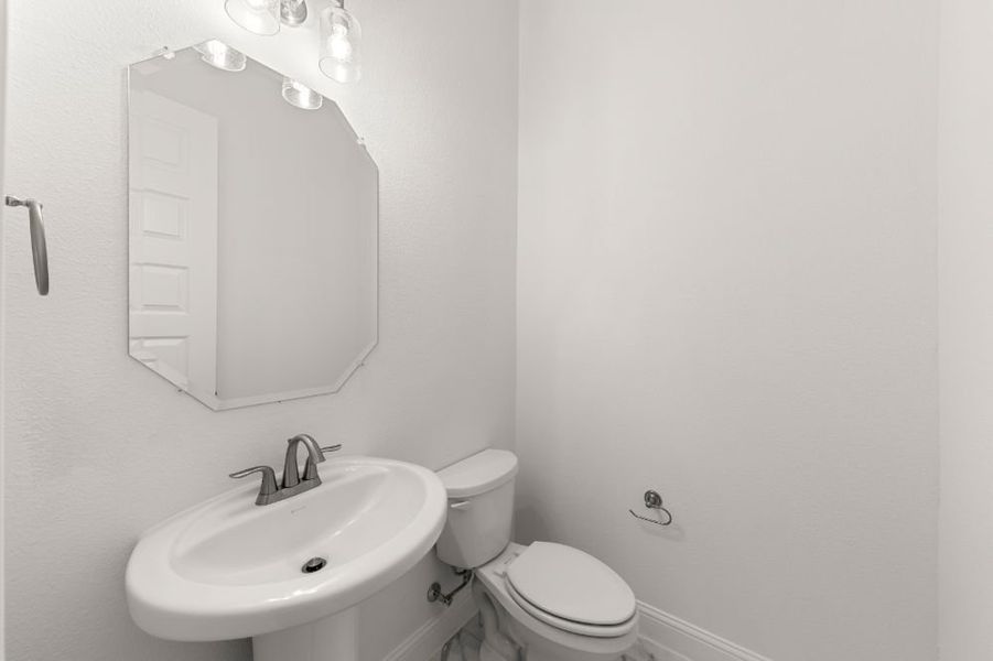 Representative furnished interior of a home built from the Grayson by UnionMain Homes in Cambridge Crossing, Celina (Image 8).
