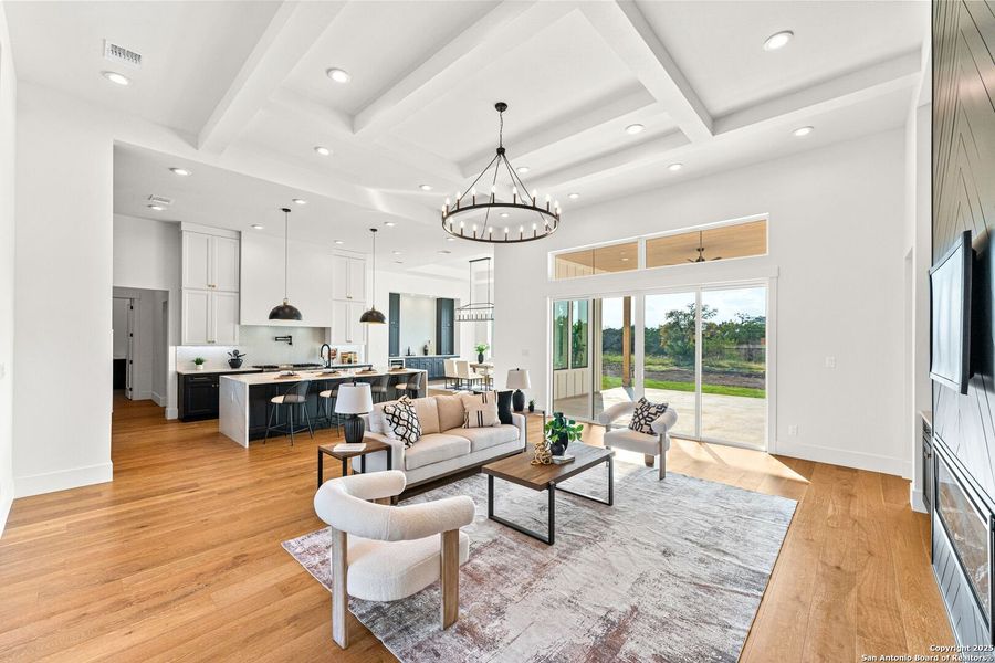 Furnished interior view inside a new home in , Bandera (Image 35).