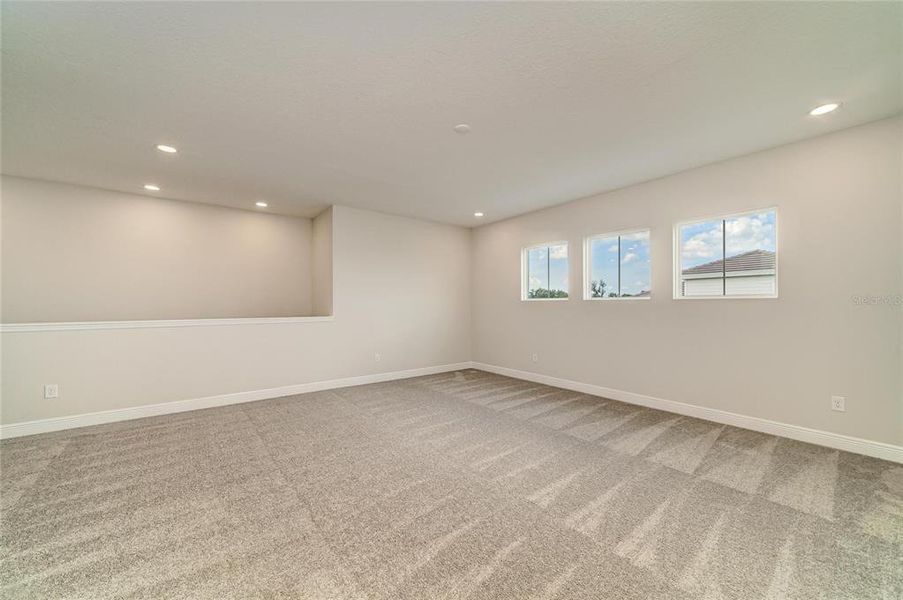 Spacious, unfurnished interior of a new home in North River Ranch, Parrish (Image 42).