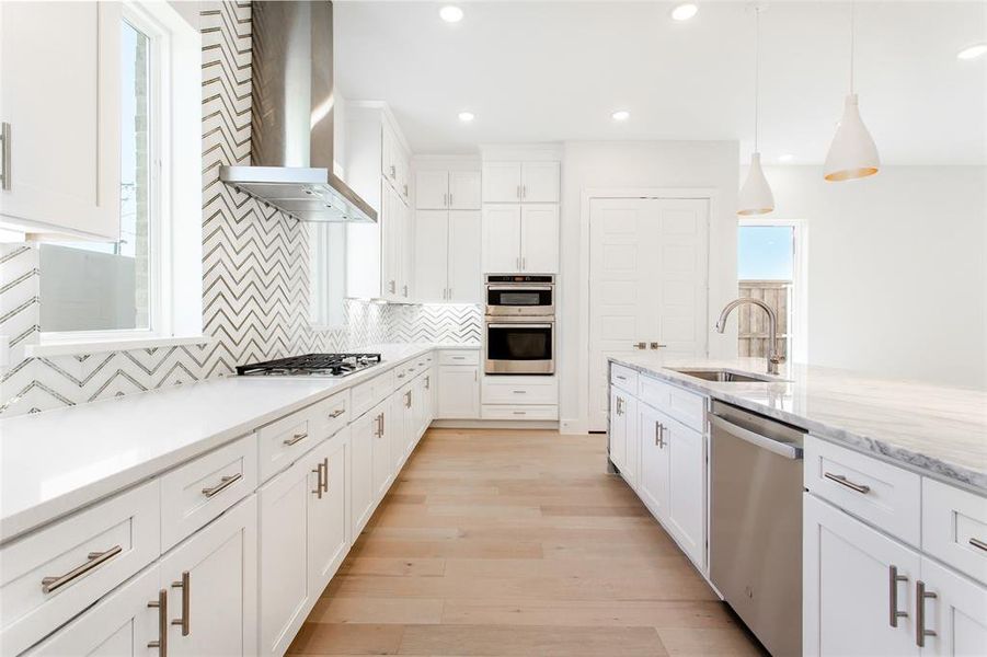 Furnished interior view inside a new home in , Richardson (Image 6).