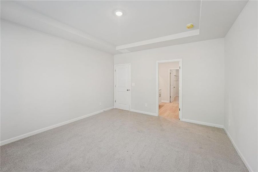 Spacious, unfurnished interior of a new home in Westmont Preserve, Powder Springs (Image 33).