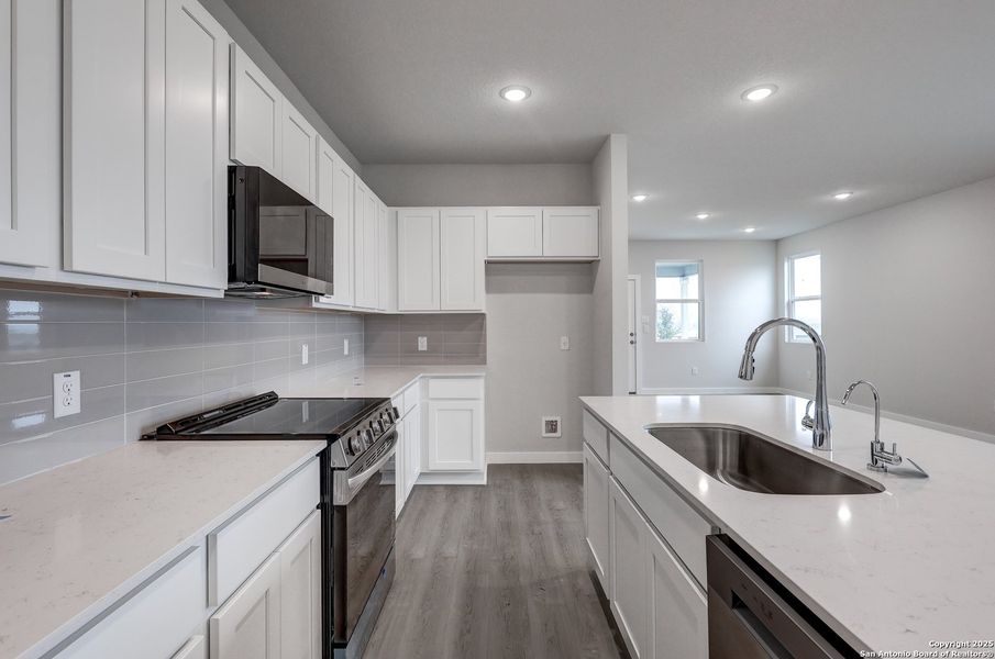 Furnished interior view inside a new home in Park Place, New Braunfels (Image 8). Furnished interior view inside a new home in Park Place, New Braunfels (Image 8).