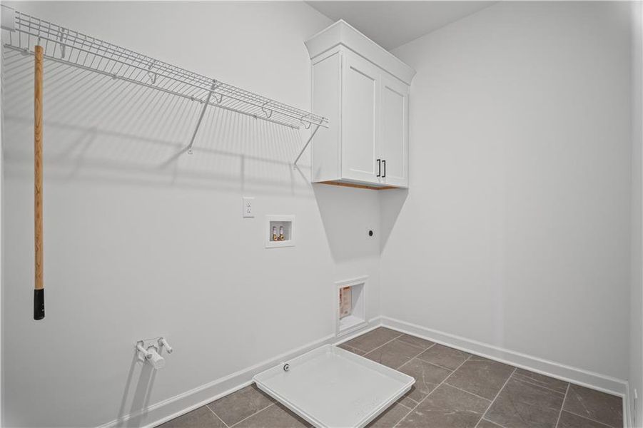 Spacious, unfurnished interior of a new home in , Canton (Image 27).