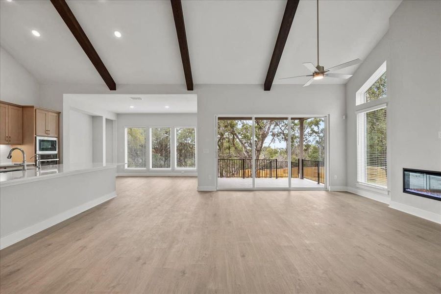 Spacious, unfurnished interior of a new home in Meyer Ranch, New Braunfels (Image 18).