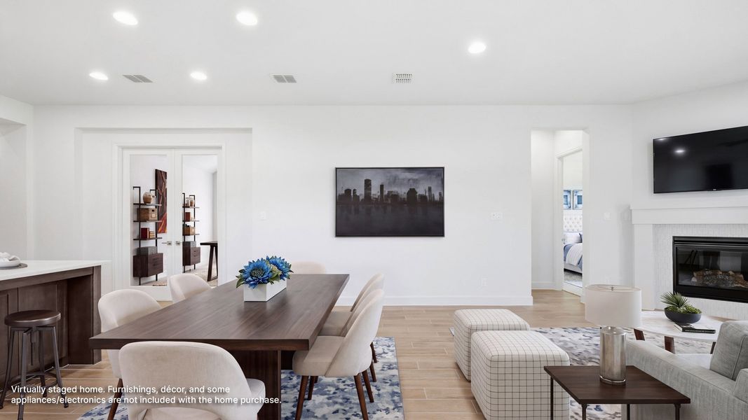 Furnished interior view inside a new home in Eliana, McKinney (Image 6).
