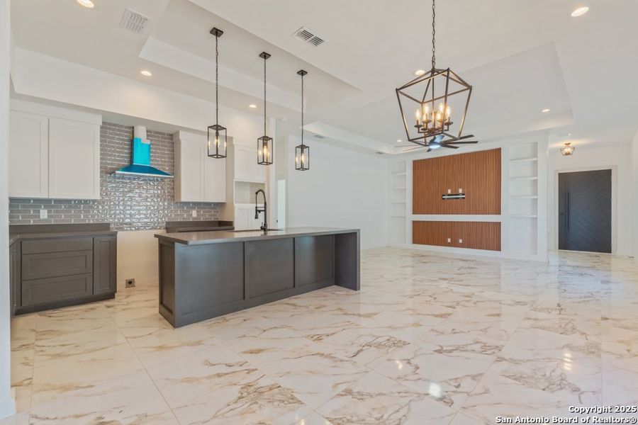 Furnished interior view inside a new home in , Laredo (Image 13).