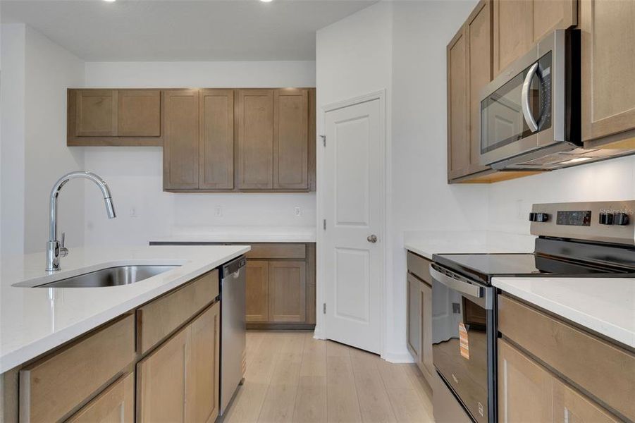 Furnished interior view inside a new home in Annabelle Estates, Winter Haven (Image 7).