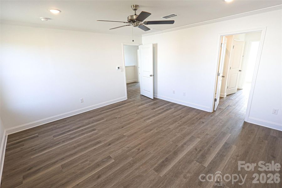 Spacious, unfurnished interior of a new home in , Denver (Image 24).