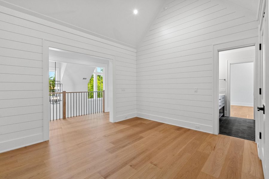 Spacious, unfurnished interior of a new home in , Charleston (Image 58).