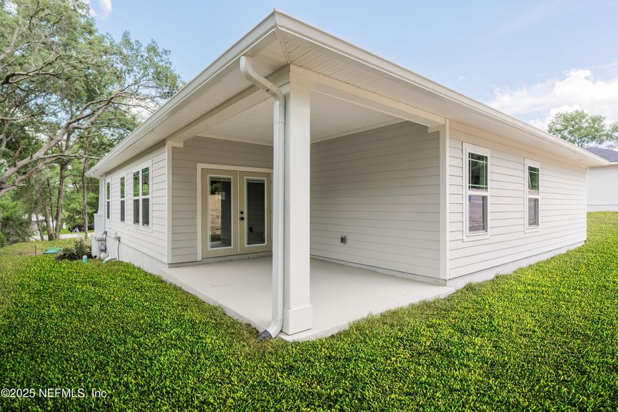 Front exterior of a new home in , Keystone Heights, FL, highlighting curb appeal (Image 19). Front exterior of a new home in , Keystone Heights, FL, highlighting curb appeal (Image 19).