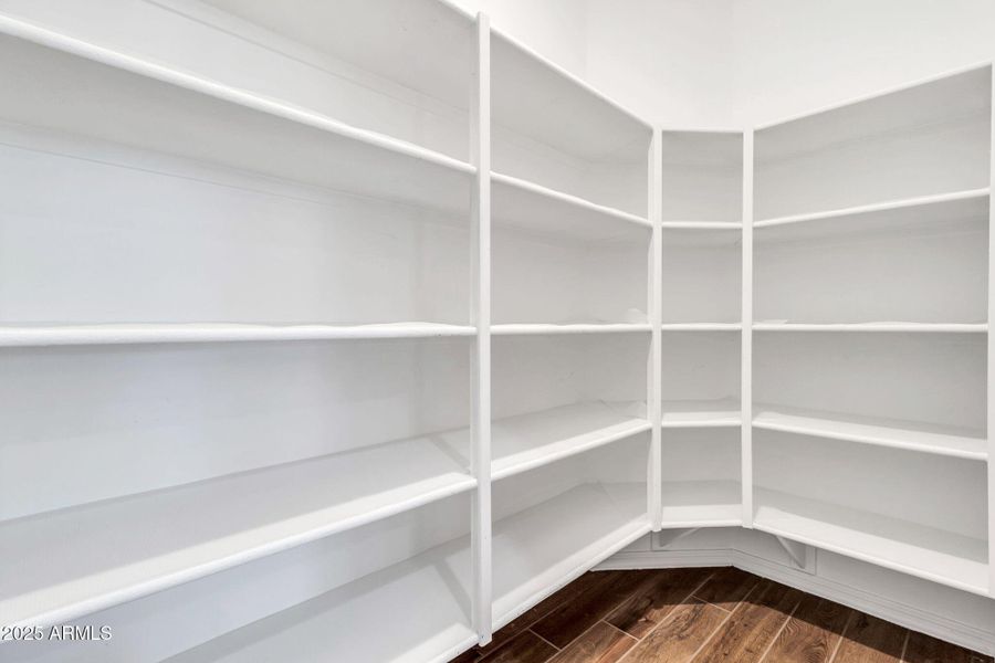 5730 S Veneto-16 5730 S Veneto-16