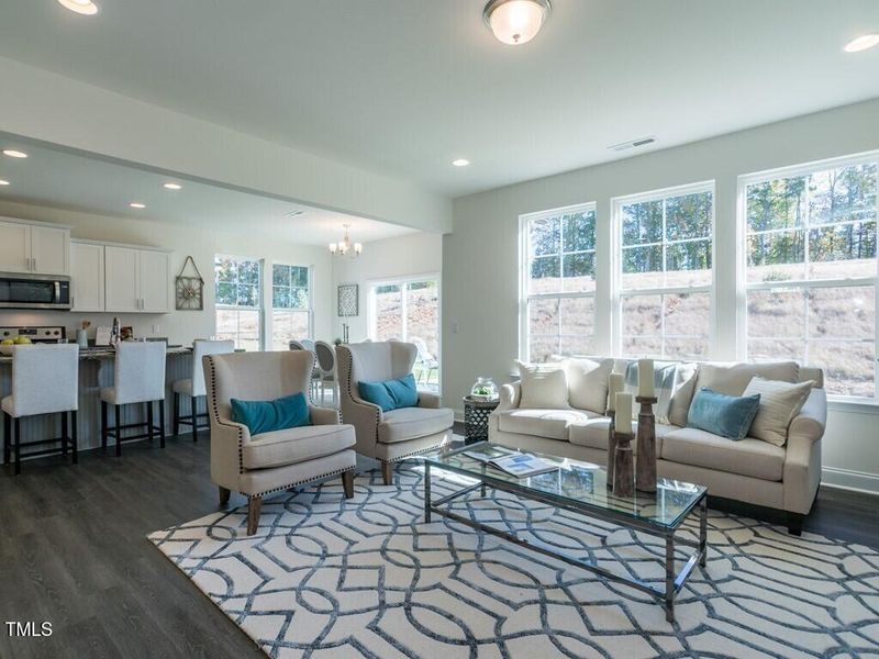 005_ Open Floor Plan 005_ Open Floor Plan