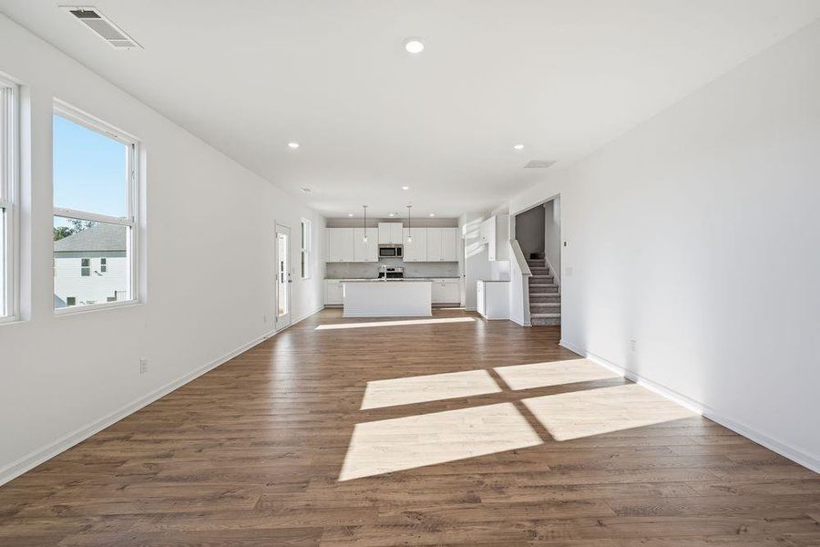 Spacious, unfurnished interior of a new home in Falls Creek, Flowery Branch (Image 16).