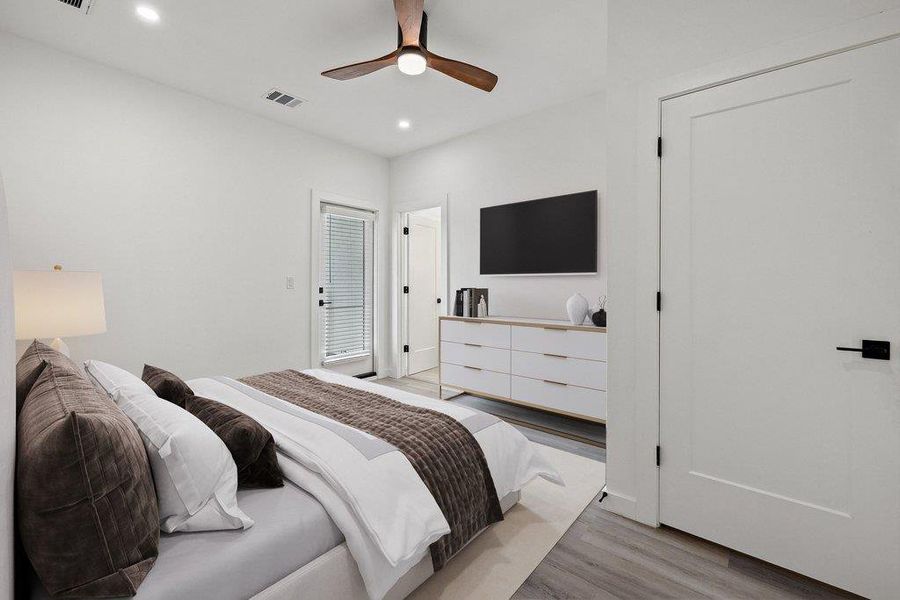 Furnished interior view inside a new home in , Lago Vista (Image 15).