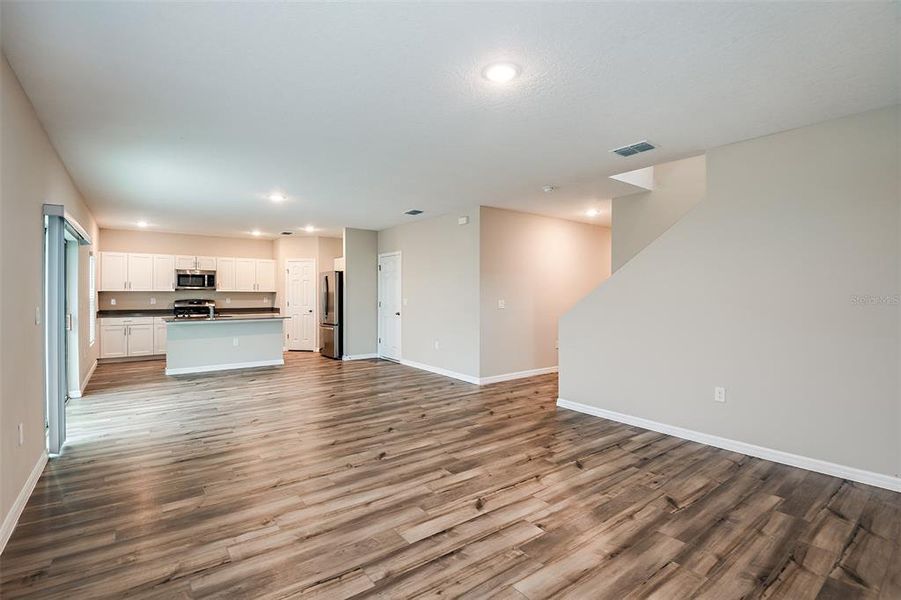 Spacious, unfurnished interior of a new home in Lawson Dunes, Haines City (Image 12). Spacious, unfurnished interior of a new home in Lawson Dunes, Haines City (Image 12).