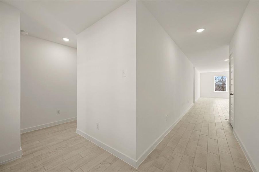 Spacious, unfurnished interior of a new home in Runaway Bay, Runaway Bay (Image 26).