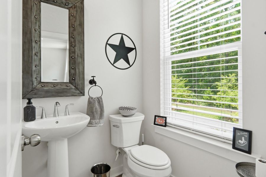 Furnished interior view inside a new home in , Hanahan (Image 19).