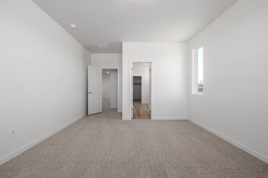 Spacious, unfurnished interior of a new home in Arras Park, Thornton (Image 26).