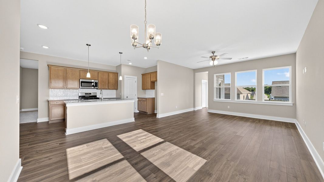 Spacious, unfurnished interior of a new home in McClure Farms, Columbia (Image 21).