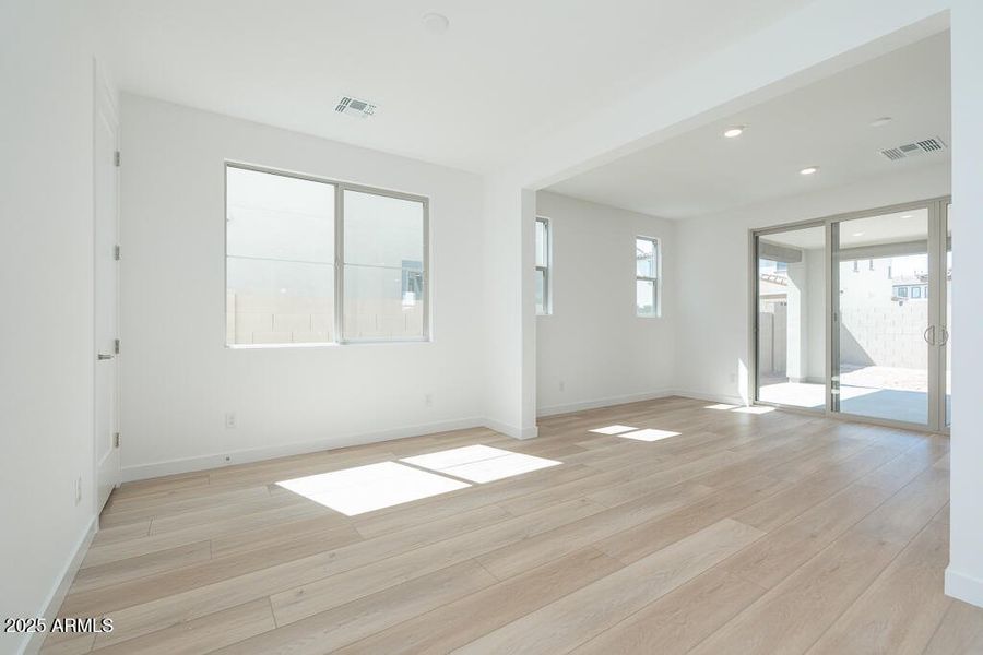 Tri Pointe Waterston Central 296 - Offic