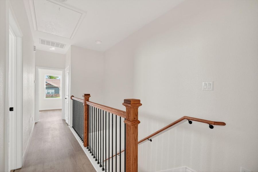 Spacious, unfurnished interior of a new home in Arrowhead Lakes, Willis (Image 16).