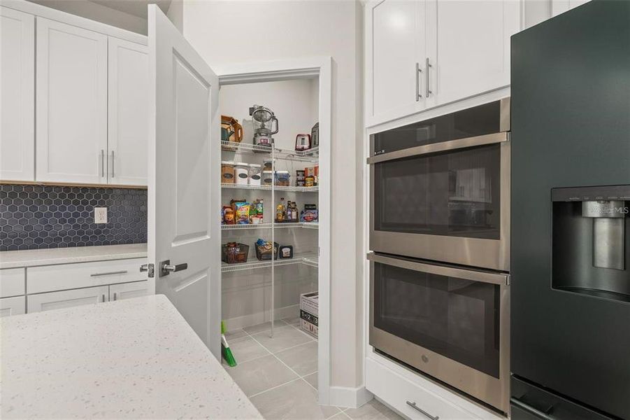 Furnished interior view inside a new home in , Clermont (Image 5).
