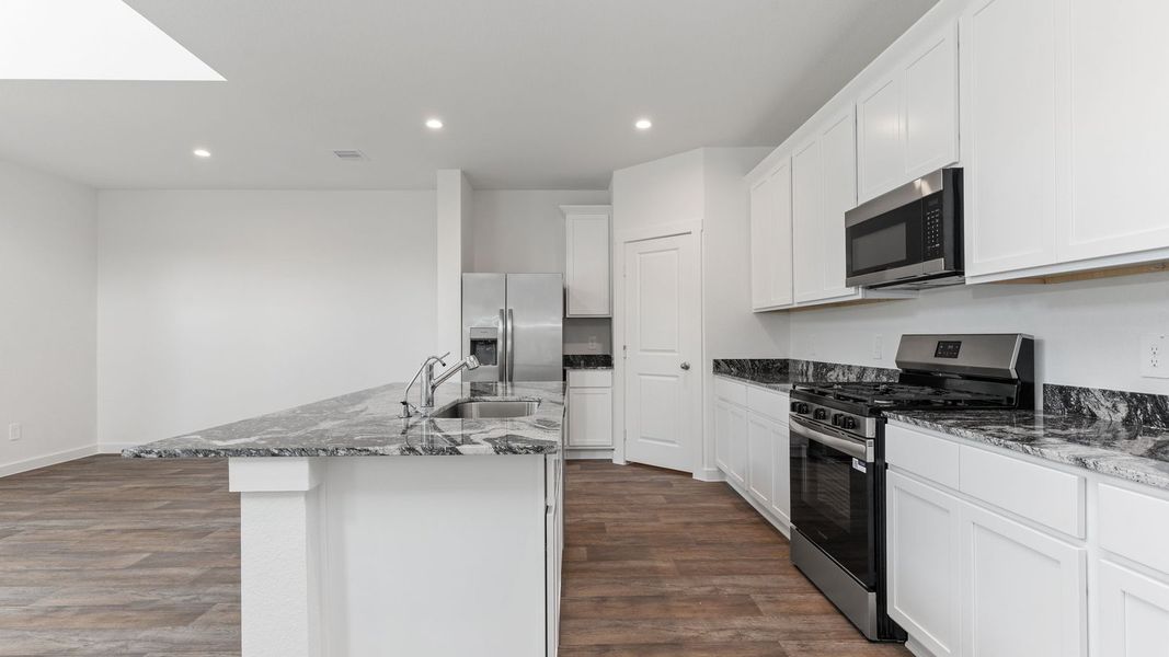 Furnished interior view inside a new home in Tamarron, Fulshear (Image 8). Furnished interior view inside a new home in Tamarron, Fulshear (Image 8).