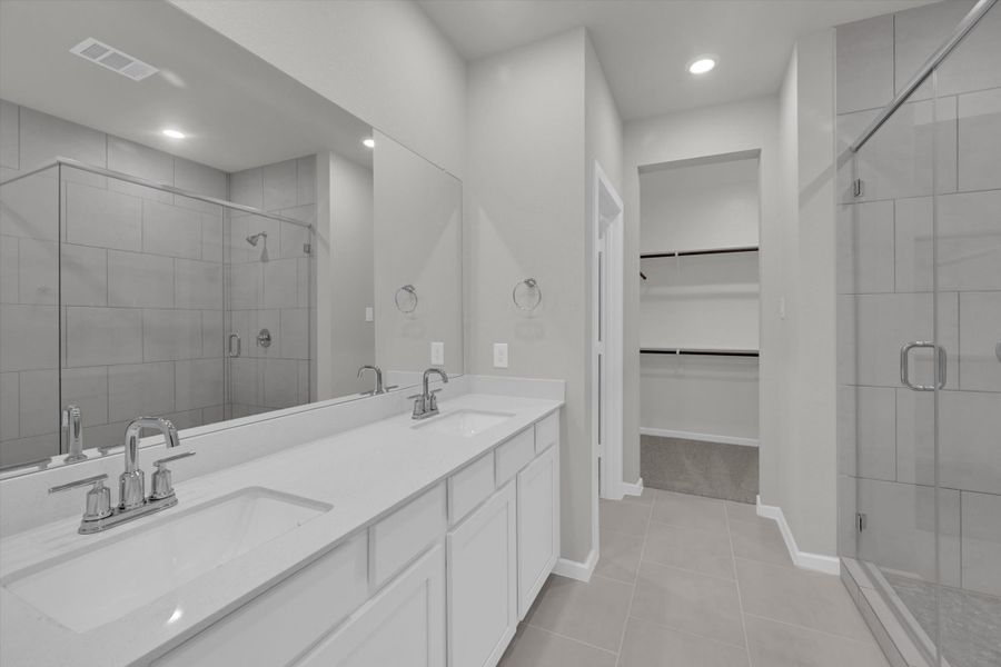 Furnished interior view inside a new home in Summer Place  35', Montgomery (Image 15).