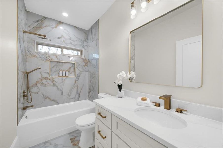 Furnished interior view inside a new home in , Gainesville (Image 5).