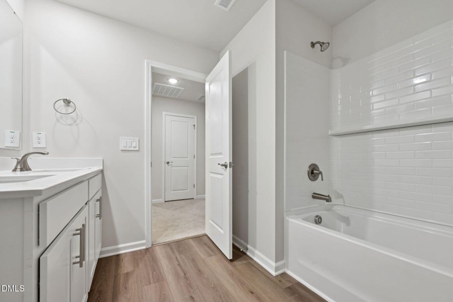 31 - Secondary Bath 31 - Secondary Bath