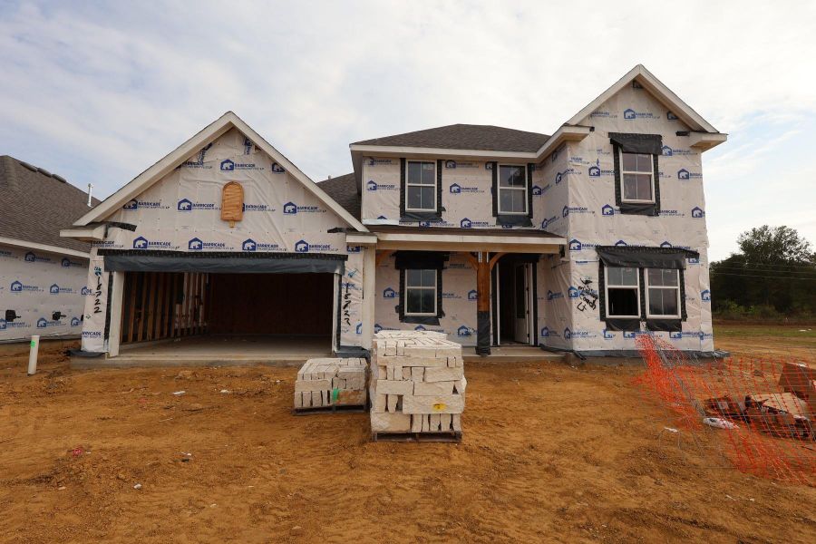 Two story home with 4 beds, 3.5 baths, and 2 car garage