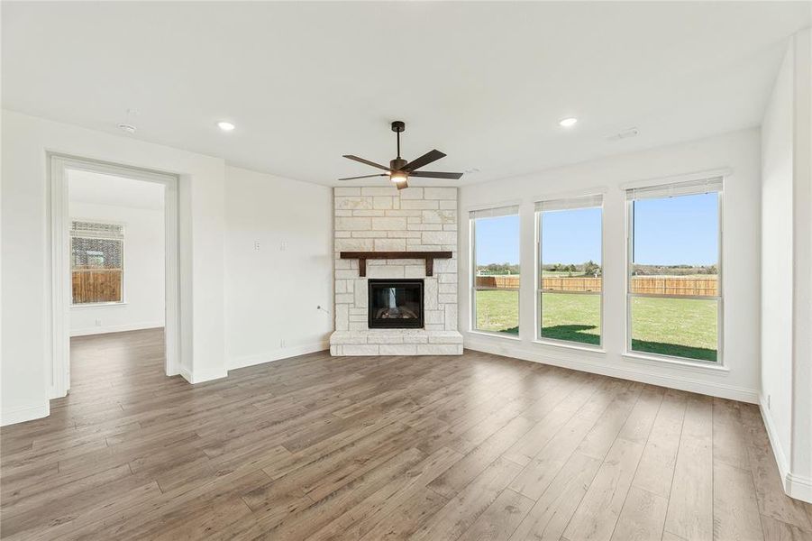 Spacious, unfurnished interior of a new home in Glenbrook, Red Oak (Image 30).