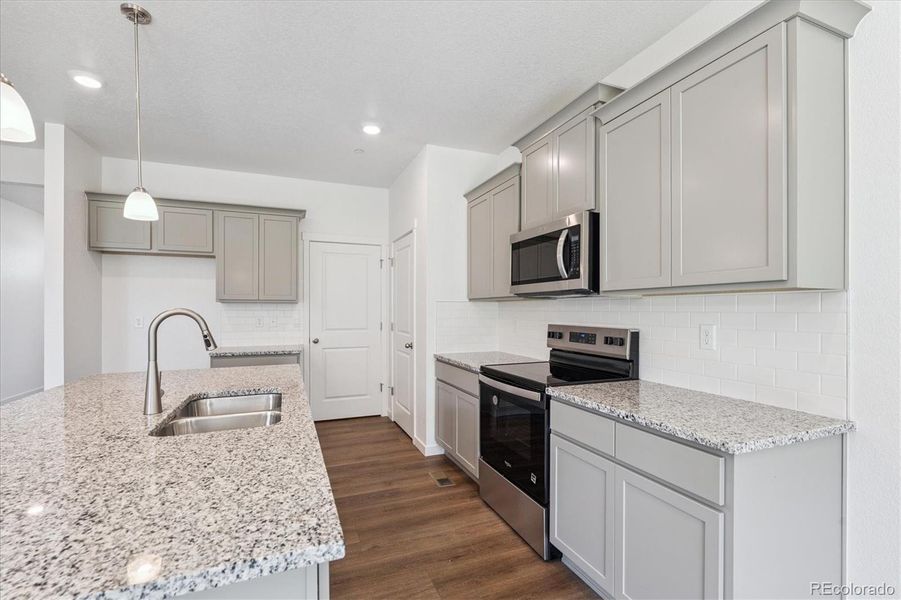 Furnished interior view inside a new home in Settlers Crossing, Commerce City (Image 6). Furnished interior view inside a new home in Settlers Crossing, Commerce City (Image 6).