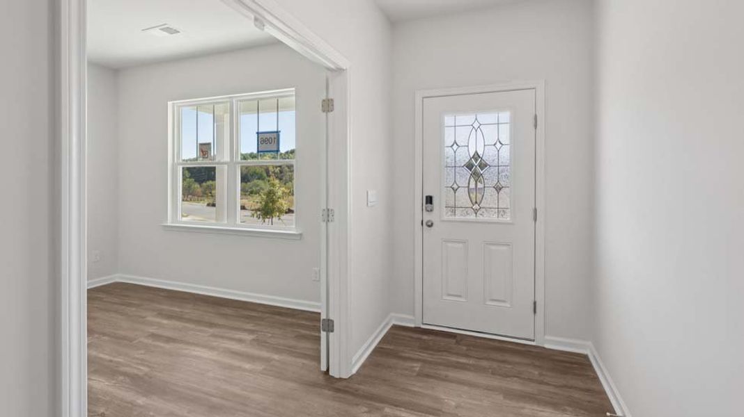 Spacious, unfurnished interior of a new home in Rydele Heights, Asheville (Image 19).