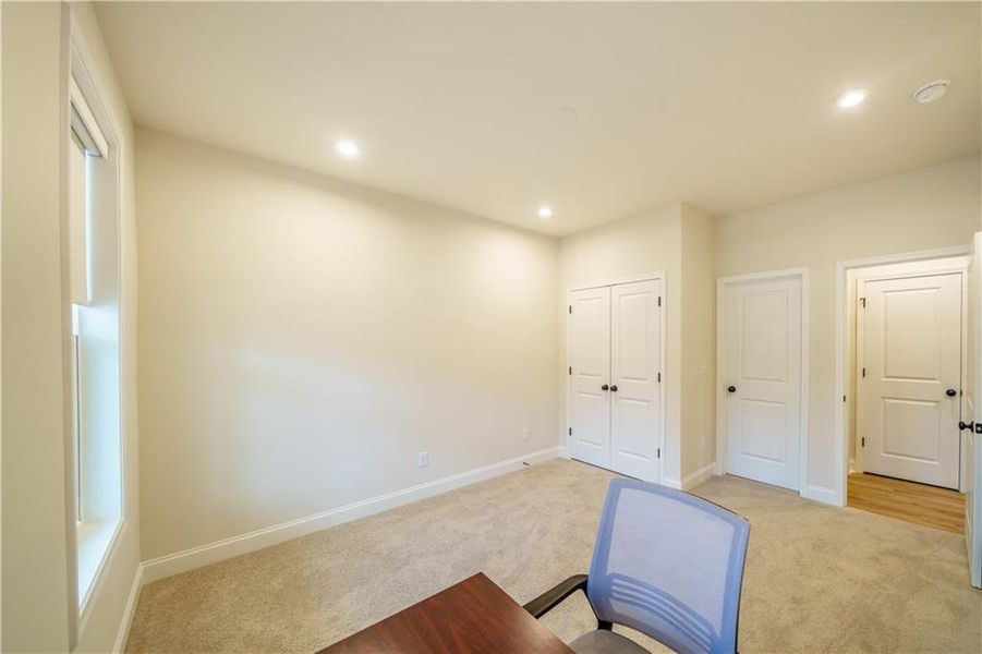 Spacious, unfurnished interior of a new home in , Powder Springs (Image 70). Spacious, unfurnished interior of a new home in , Powder Springs (Image 70).