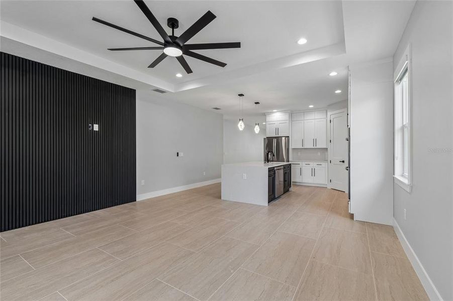Spacious, unfurnished interior of a new home in , Tampa (Image 65).