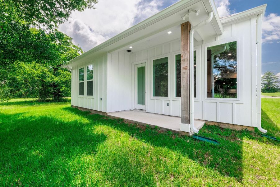 Back covered porch.
